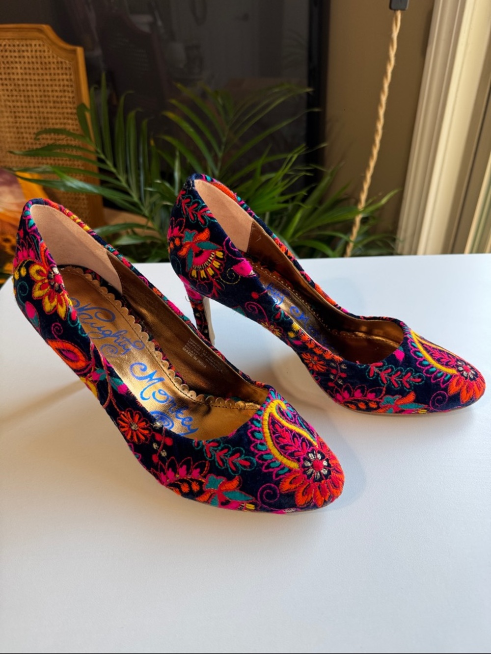 naughty monkey Multicolor Floral Embroidered Pumps